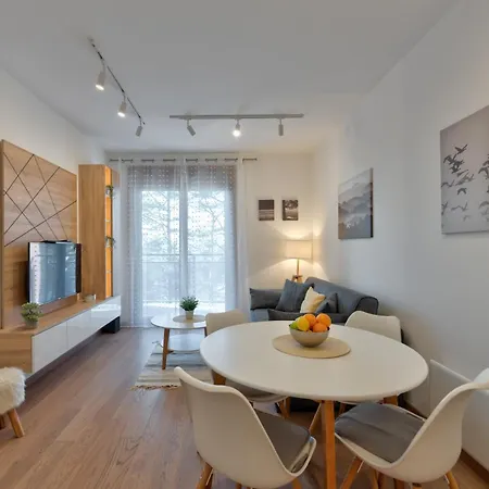 Sunny Forest 아파트 *