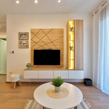 Sunny Forest Apartman