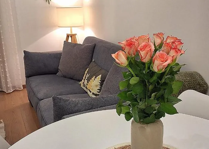 Sunny Forest דירה